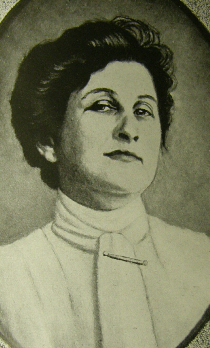Eva Thompson 